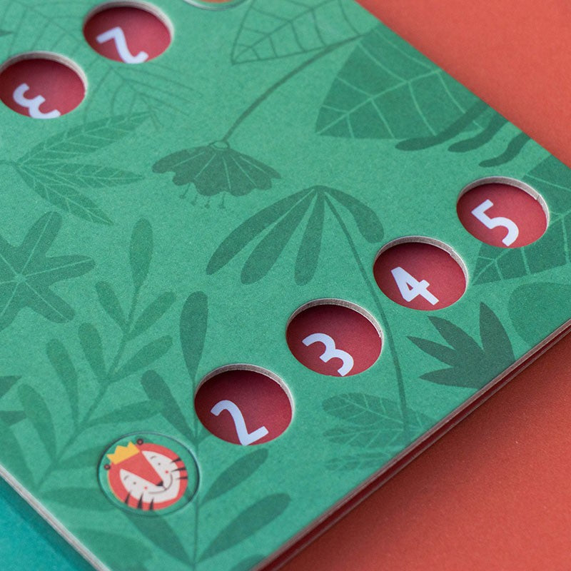 Lion and tiger tic tac toe