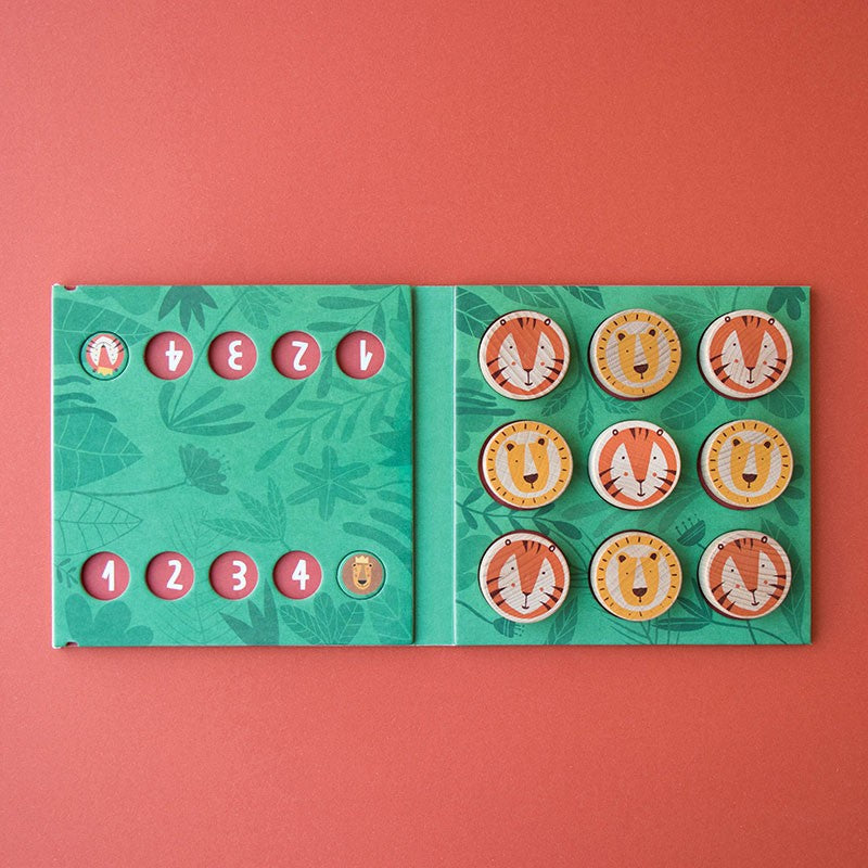 Lion and tiger tic tac toe
